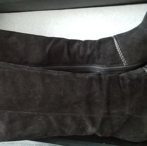 Tahari suede boots